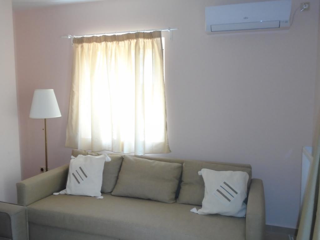 Socrates Family Apartments Kalligoni Exterior foto